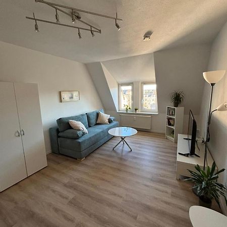 1 Raum Dachgeschosswohnung In Ruhiger Lage Limabach - Oberfrohna 외부 사진