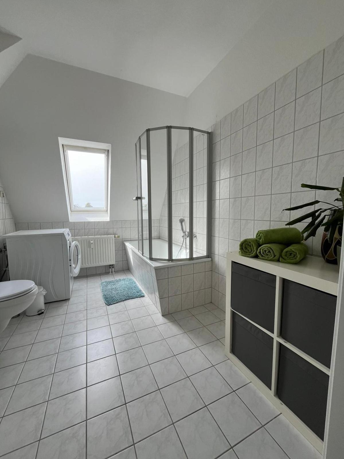 1 Raum Dachgeschosswohnung In Ruhiger Lage Limabach - Oberfrohna 외부 사진