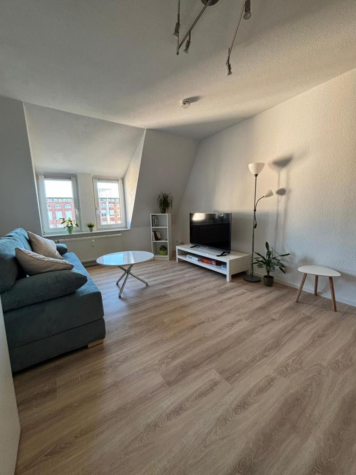 1 Raum Dachgeschosswohnung In Ruhiger Lage Limabach - Oberfrohna 외부 사진
